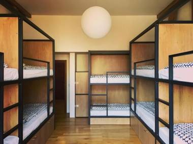 Hostel One Míru