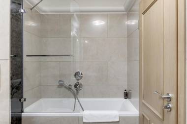 Louren Apartments Charles Bridge