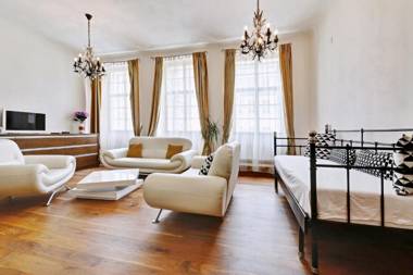 Historic Centre Apartments II