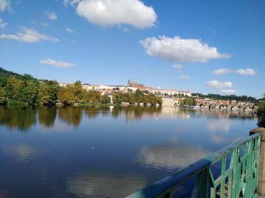 Modern Apartment Všehrdova