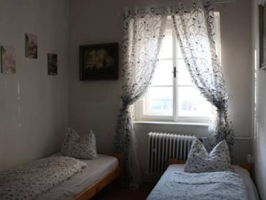 Apartments & Restaurant Tkalcovsky dvur