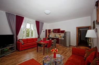Spacious Prague View Apartment