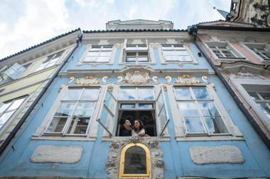Charles Bridge Hostel & Apartments
