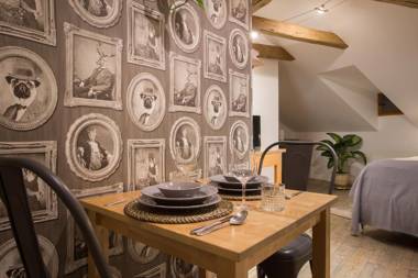 Gigantic Anenska Penthouse