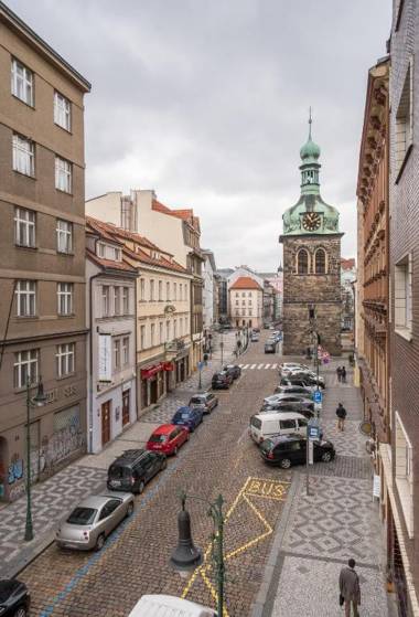4 Trees Apartments by Prague Residences