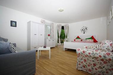 Cozy Gardens Apartments in Prague