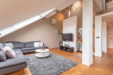 LUXURY CENTRAL DUPLEX WITH TERRACE