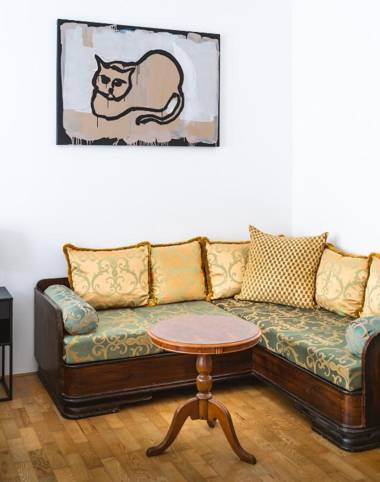 Kafka Apartment 4BR+2bath Old Town
