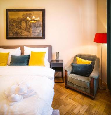 Luxurious Kafka family apt in Old Town
