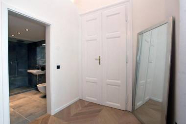 The Apartment House - Mezibranska