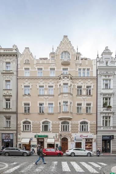 The BEST place in Prague - Old Town