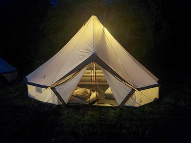 Šeberák - ubytování v chatičkách a v luxusních stanech