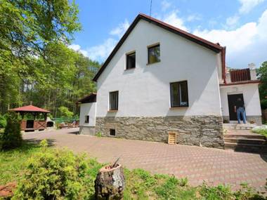 Idyllic Villa with Private Pool in Trebusin Czech Republic