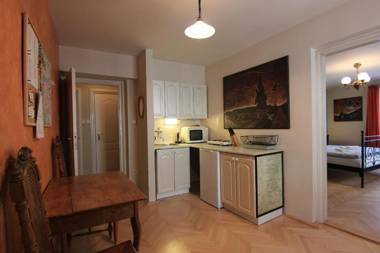 Cosy rustic 1 Bedroom Apartment in Mala Strana