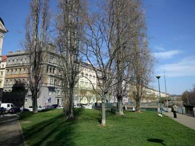 Luxurious Apartment near River in Cezch Republic