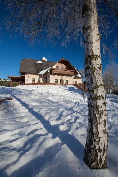 Penzion pod Šerákem