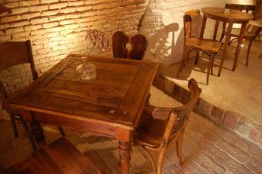 Guesthouse Slavia - apartmány s vinným sklípkem