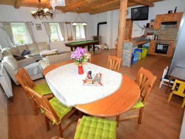 Comfortable holiday home with sauna and billiards ski slope 2 km
