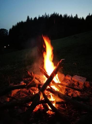 Olivin Kytlice Hiker Huts