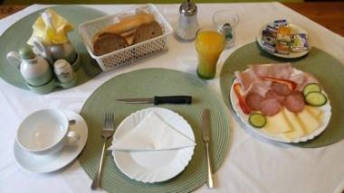 Penzion a restaurace U Strnada