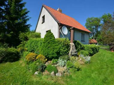 Lovely Apartment in Svinarov Czech Republic near Forest