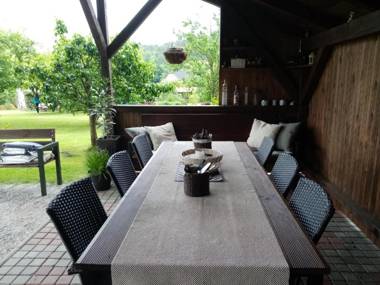 MiJa apartmán s VINNÝM SKLÍPKEM zahradou a grilem