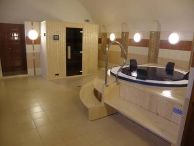 Zamek Cerveny Hradek