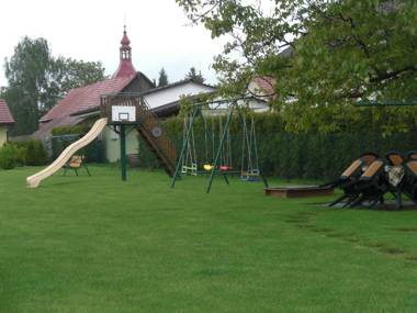 Chatky v Českém ráji