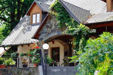 Pension Restaurant Bobrovník
