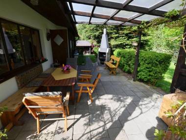 Cozy Holiday Home in Knežice with Large Garden