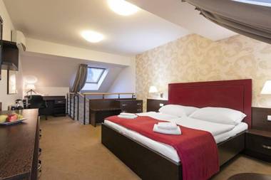 Wine Wellness Hotel Amande Hustopeče