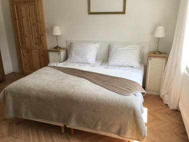 House Apartmentshumpolec + Garden