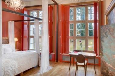 Chateau Herálec Boutique Hotel & Spa by L'Occitane