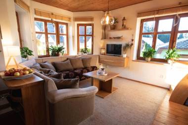 Apartment with private hot tub and garden