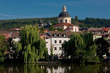 Wellness Hotel Zlatá Lípa