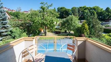 Hotel Garni Pod Skalkou