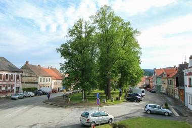 Apartmány Na Rynku Chvalsiny 18