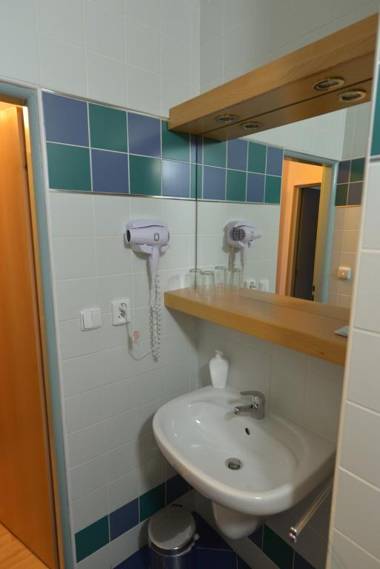 Hotel Laguna & restaurant