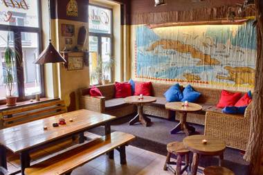 Cuba Bar & Hostel