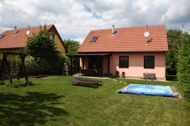 Chalupa Měňany - Karlštejn