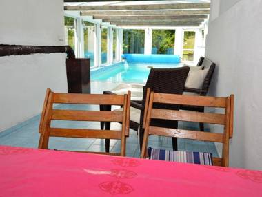 Cozy Villa in Bechyne with Sauna and Swimming Pool