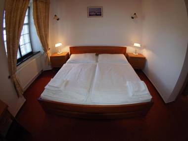 HOTEL CHATEAU ZAMEK CEJKOVICE