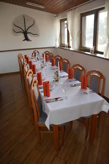 Restaurace a penzion Lutena