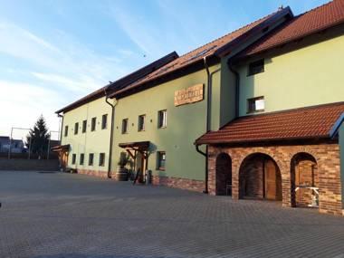 Čičina Tvrdonice penzion restaurace vinný sklep