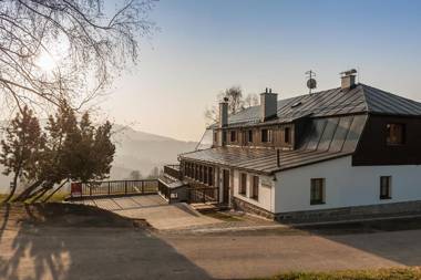 Aneta Hotel & Restaurant