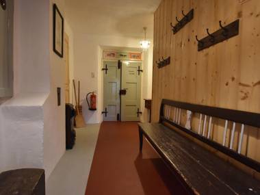 Tasteful holiday home with spacious garden in an authentic quiet mountain village