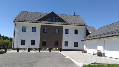 APARTMÁNY NA VÝSLUNÍ