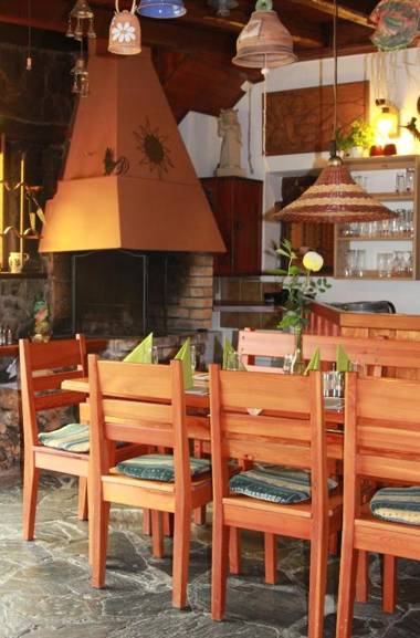 Hostinec a penzion Dolní Dvůr