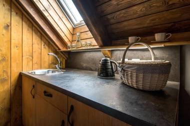 Dvůr Haniš - Adults only - děti od 12 let