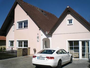Bluestars Apartments
